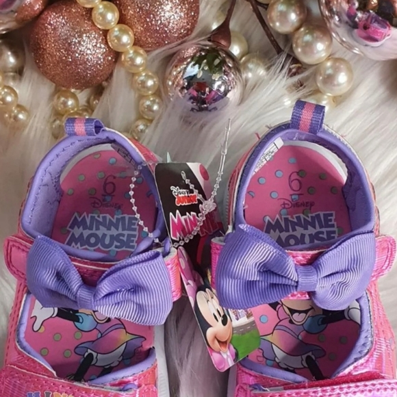 Minnie Mouse Toddler Strappy Sandals - Picture 5 of 6